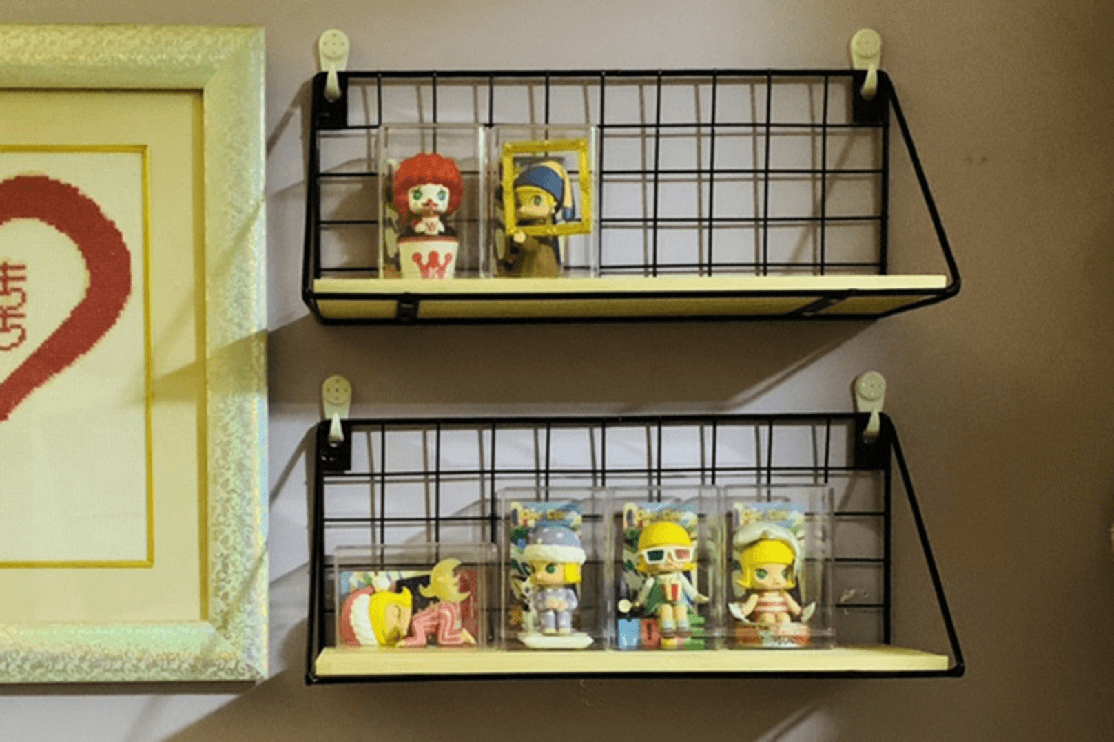 Blind box display stand